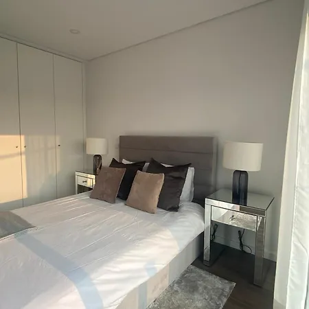 Modern In Sesimbra *
